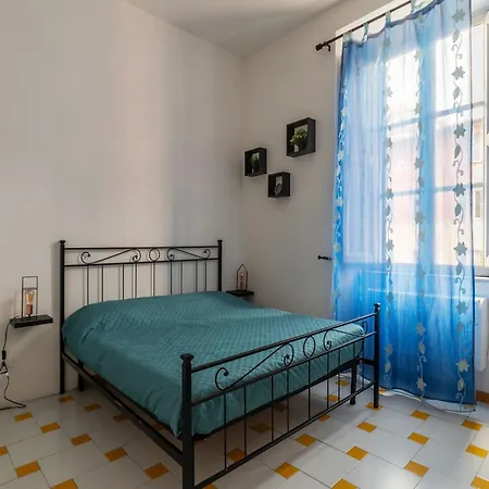 Апартаменты Guesthost - Comfy Near Vatican City!