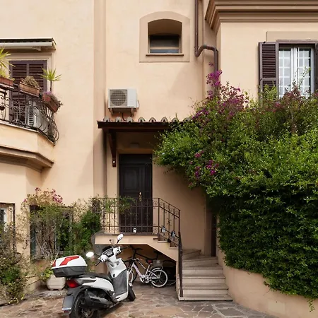 Апартаменты Guesthost - Comfy Near Vatican City! Рим