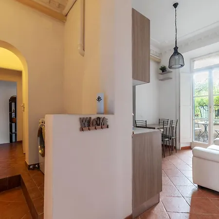 Guesthost - Comfy Near Vatican City! Рим