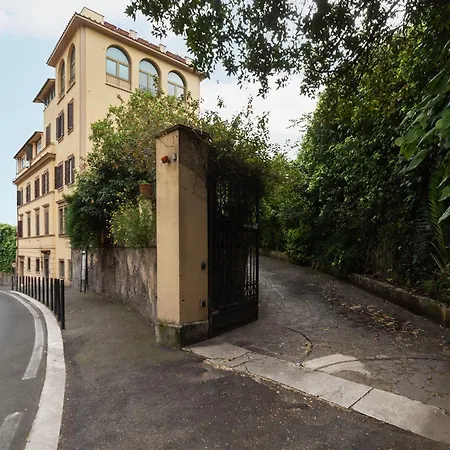 Guesthost - Comfy Near Vatican City! Рим